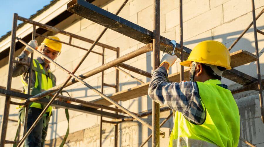 Professional fairlawn roofing services in Columbus City, IA